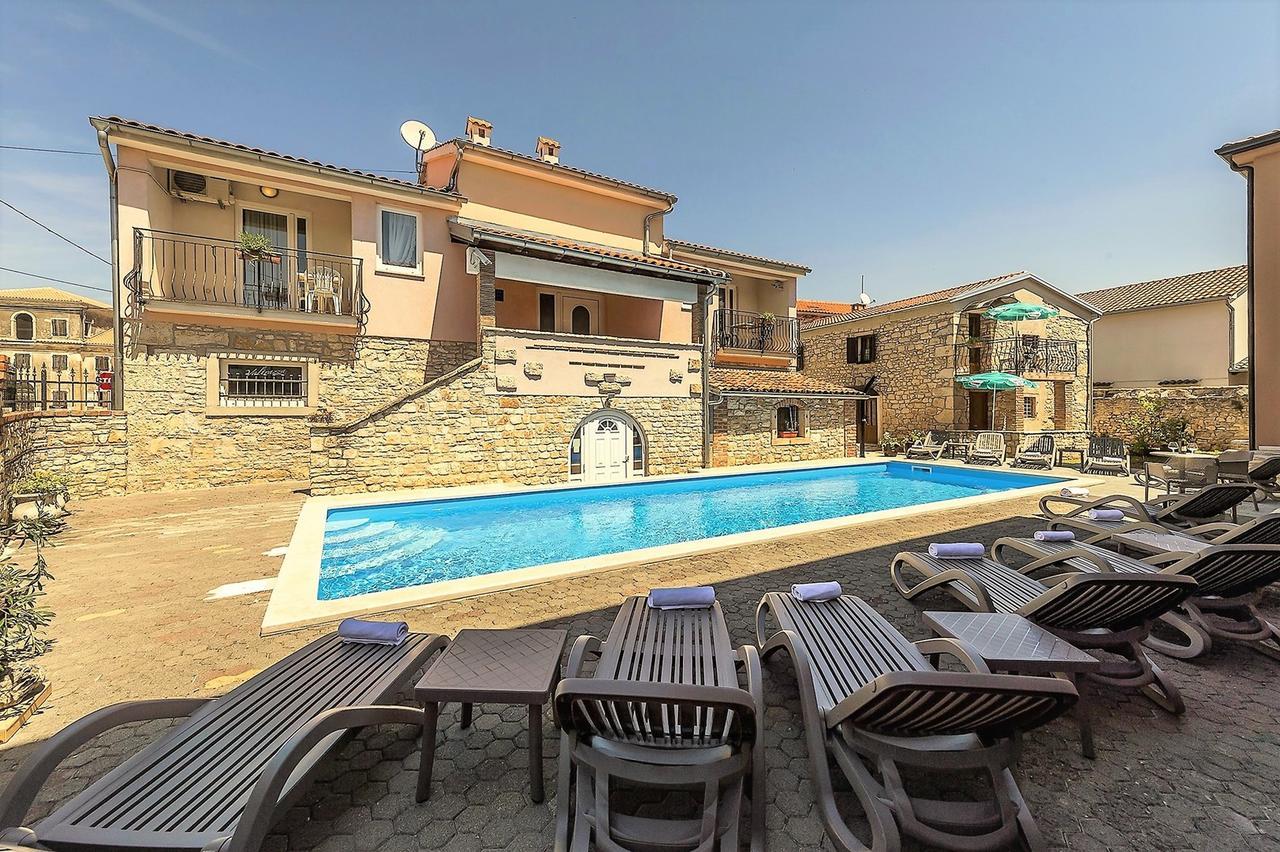 Villa Valtrazza Tar-Vabriga 外观 照片