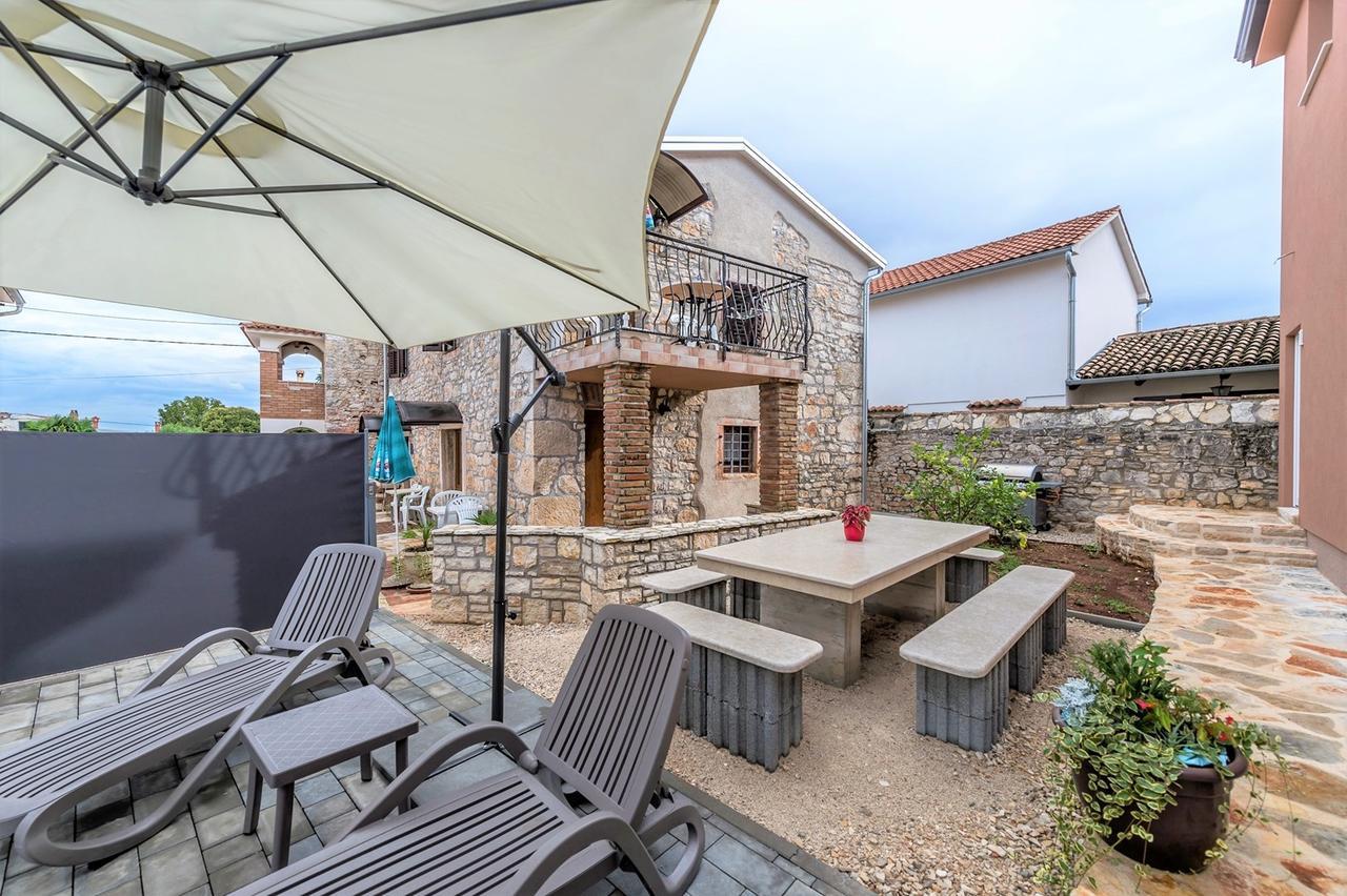 Villa Valtrazza Tar-Vabriga 外观 照片