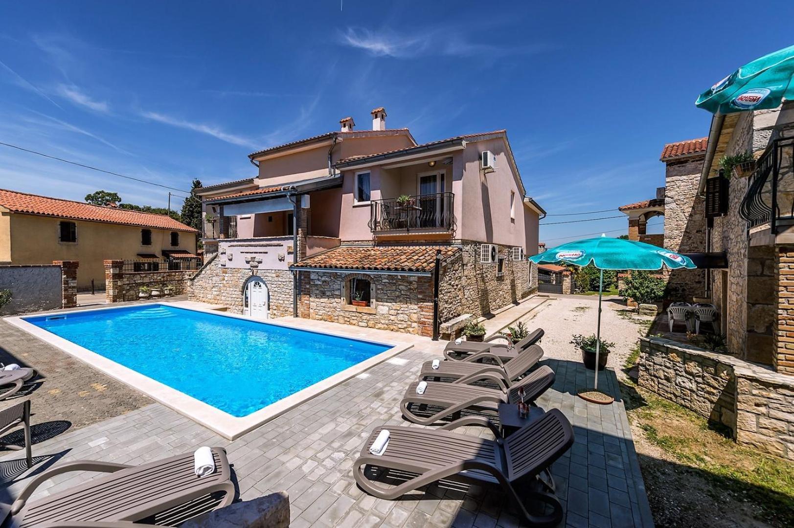 Villa Valtrazza Tar-Vabriga 外观 照片