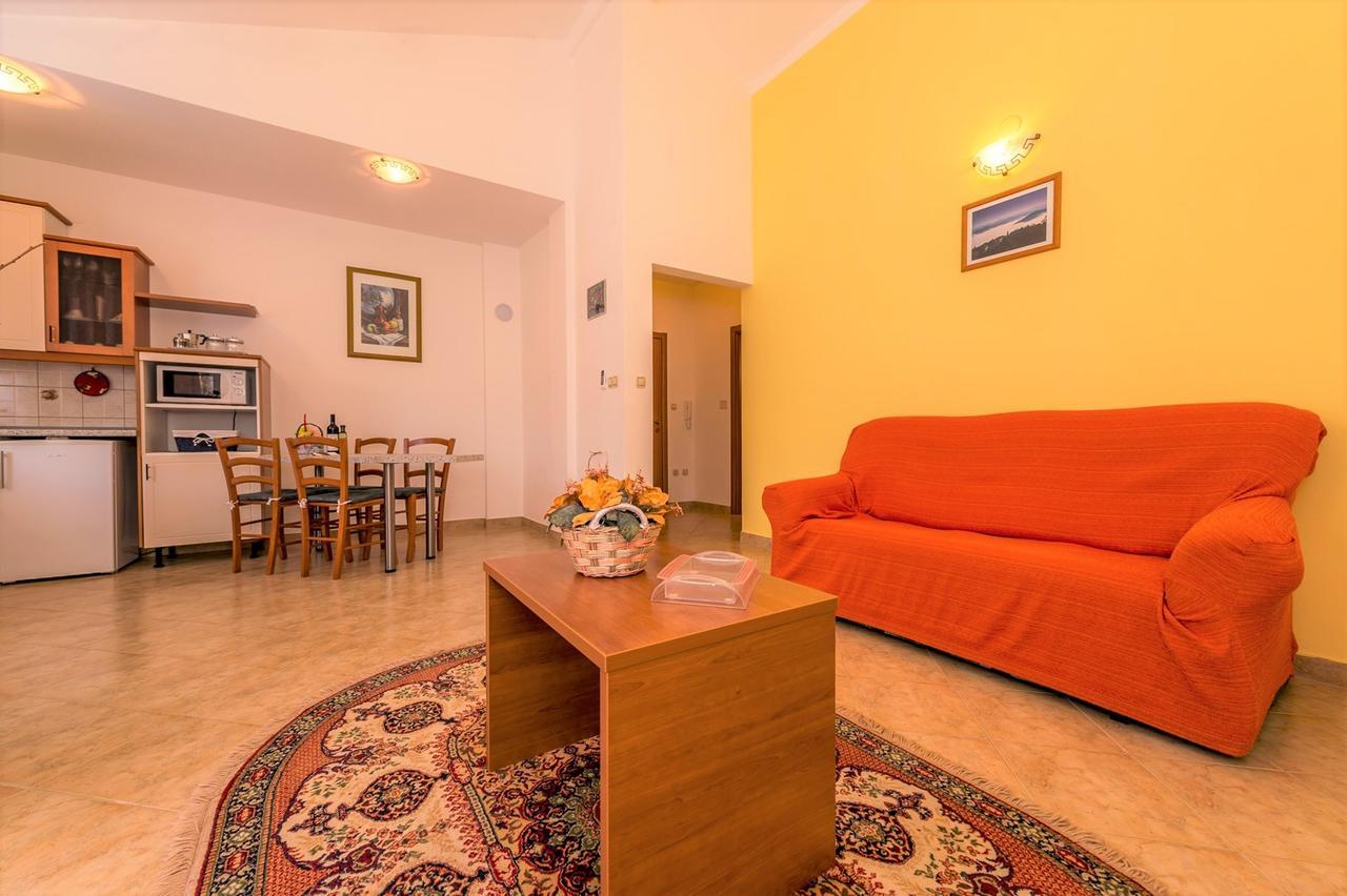 Villa Valtrazza Tar-Vabriga 客房 照片