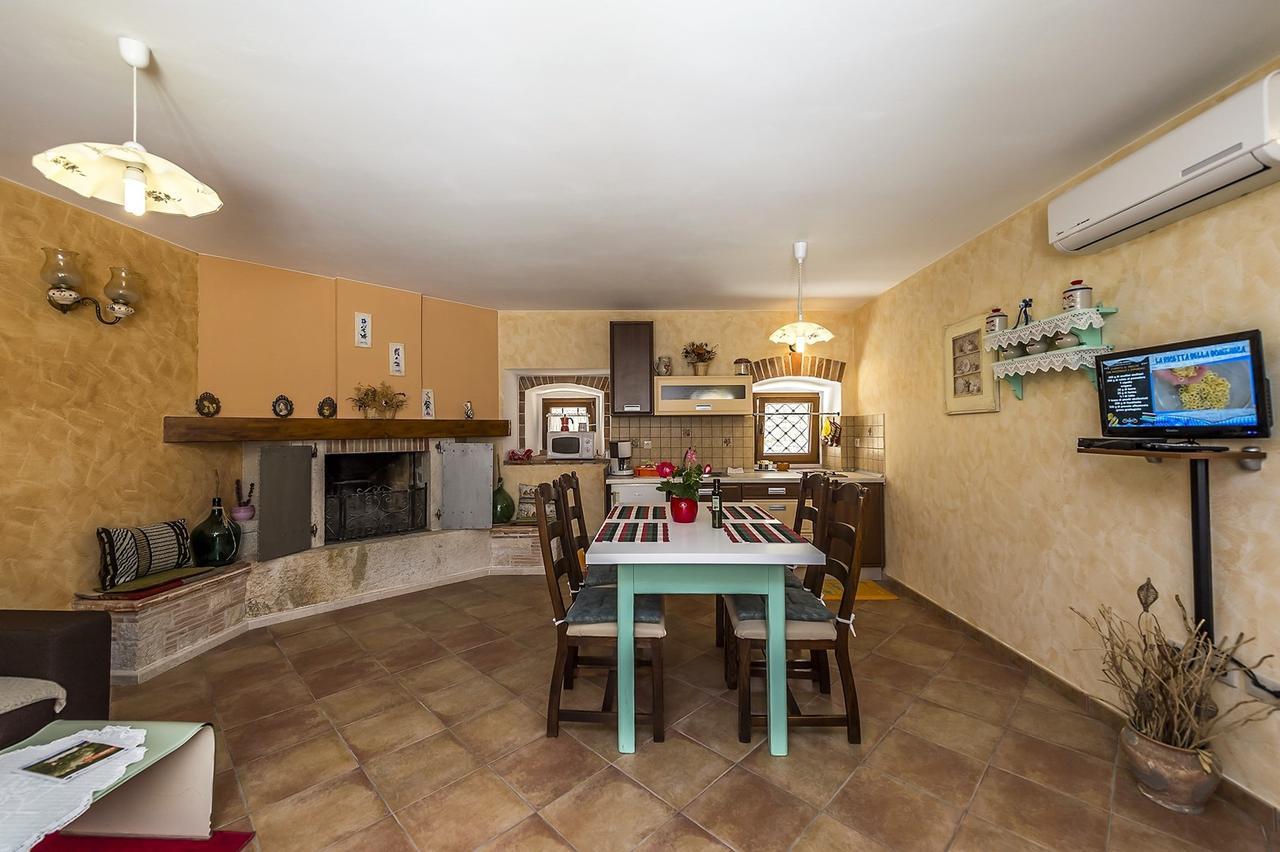 Villa Valtrazza Tar-Vabriga 外观 照片
