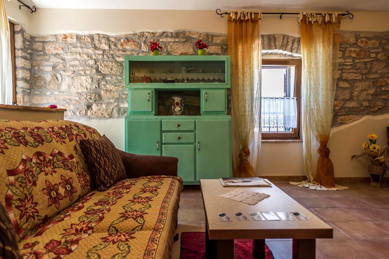 Villa Valtrazza Tar-Vabriga 外观 照片