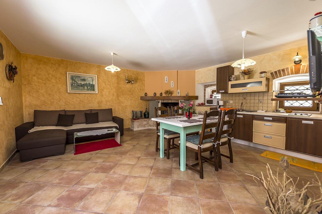 Villa Valtrazza Tar-Vabriga 外观 照片