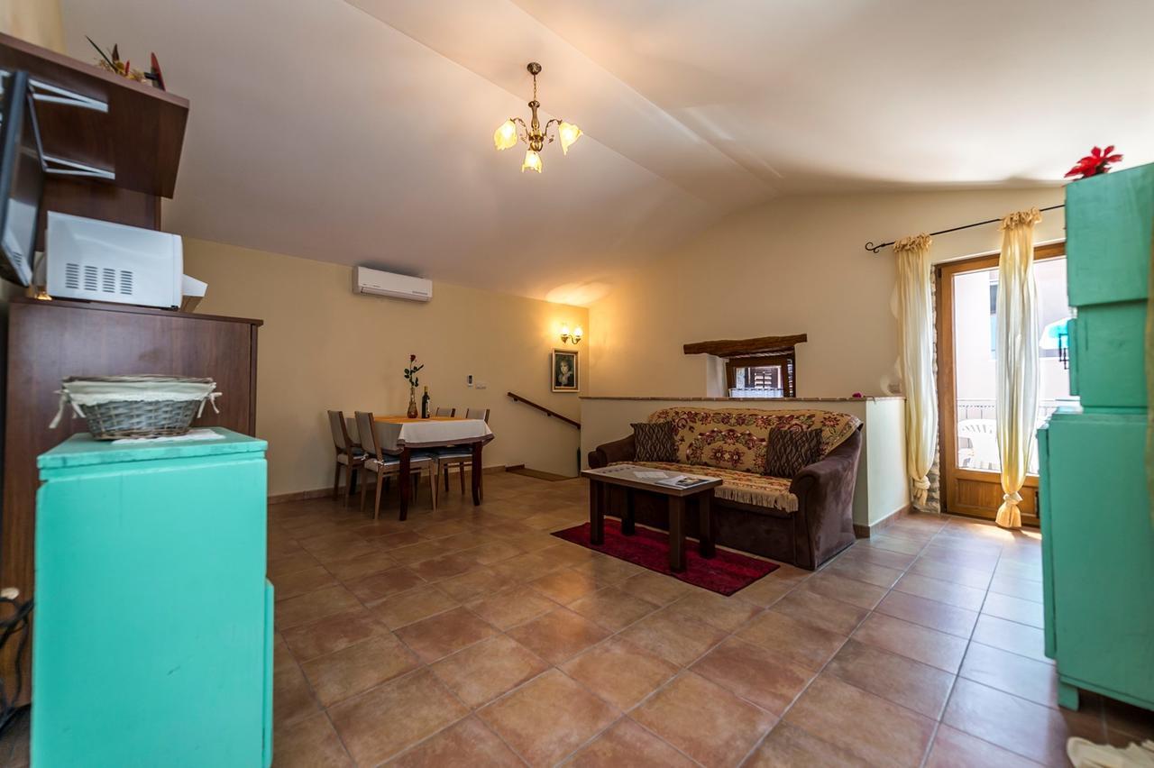 Villa Valtrazza Tar-Vabriga 外观 照片