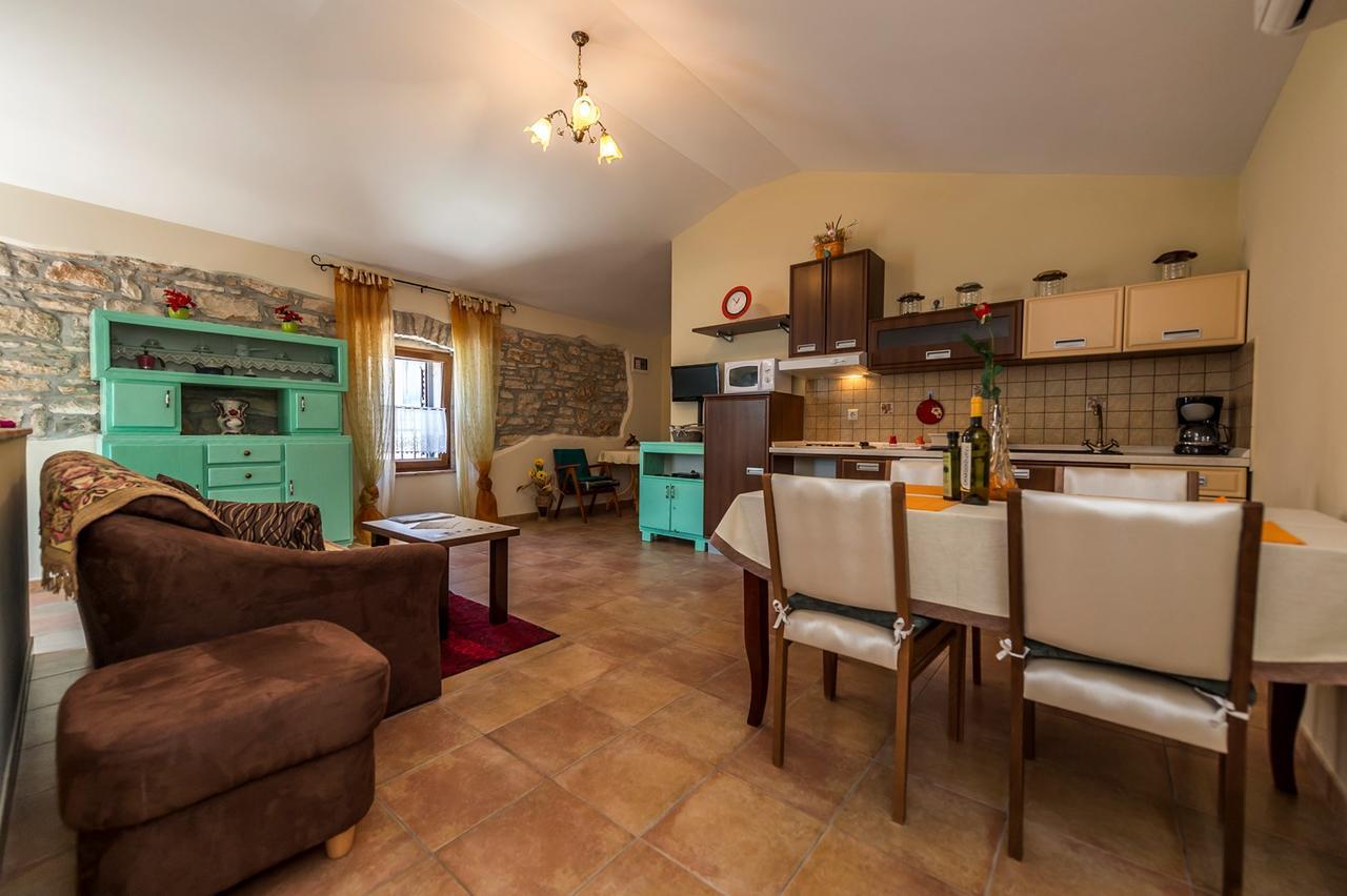 Villa Valtrazza Tar-Vabriga 外观 照片