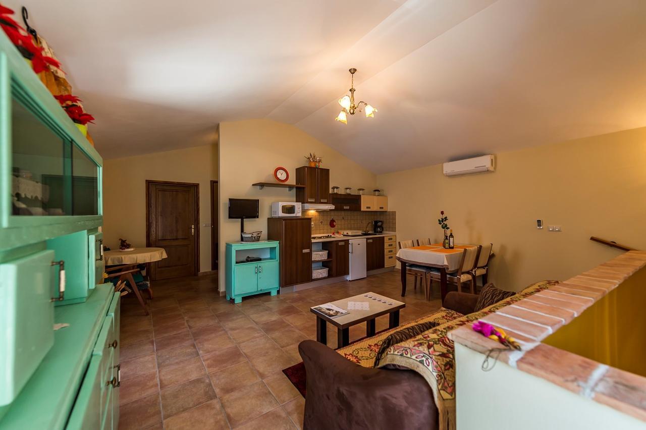 Villa Valtrazza Tar-Vabriga 外观 照片